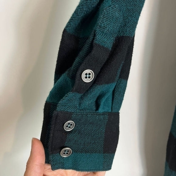 Soft Surroundings Oversized Buffalo Black and Teal Plaid Flannel in Size… - Picture 5 of 8